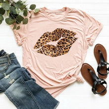 Load image into Gallery viewer, Leopard Print Lips Tee/Matching Belt
